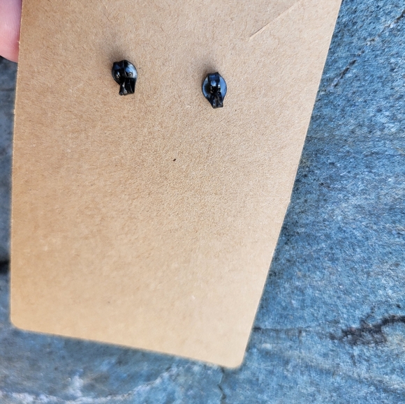 New stainless steel earrings - Picture 2 of 3